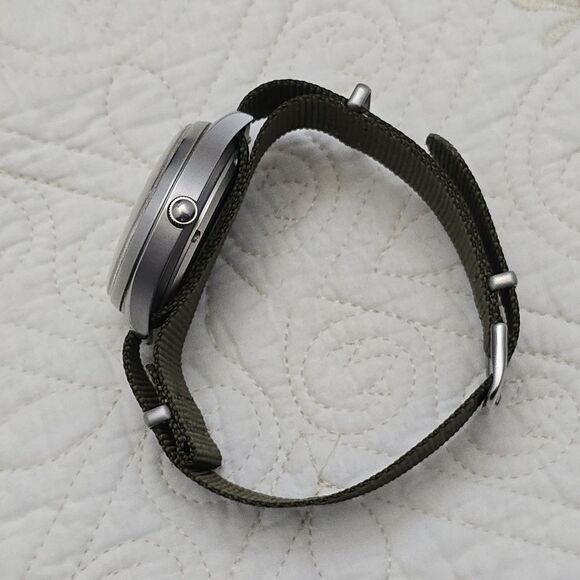 Poljot Automatic Traveller Men's Watch Limited Edition Large Wrist Army Green - Picture 3 of 7